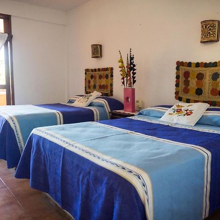 Hôtel Casa Adriana à Zihuatanejo Extérieur photo
