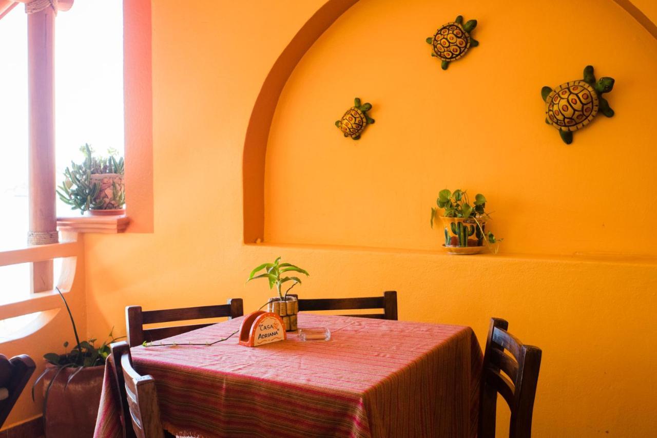 Hôtel Casa Adriana à Zihuatanejo Extérieur photo