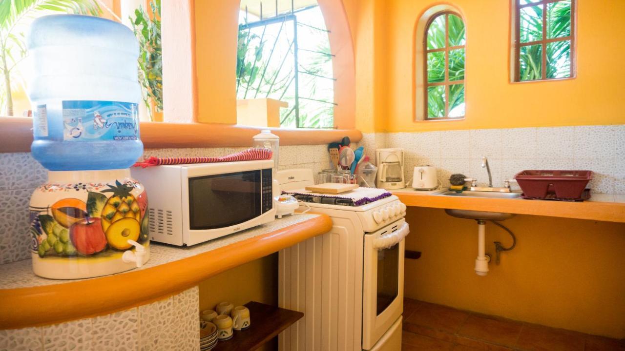 Hôtel Casa Adriana à Zihuatanejo Extérieur photo